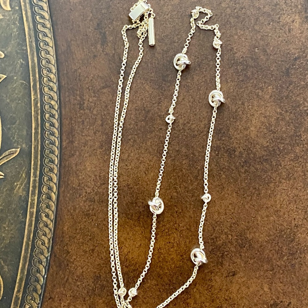 Kendra Scott Presleigh Love Knot Adj Necklace